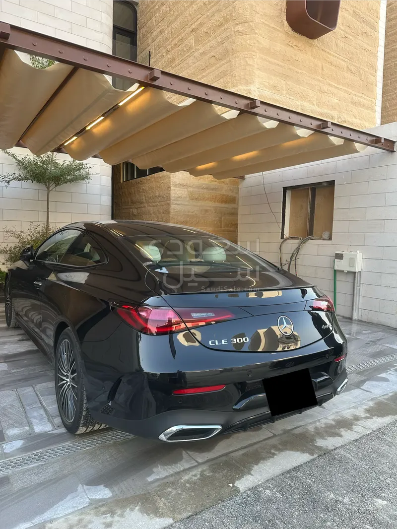 2024 مرسيدس - بنز سي إل إي 300 4 ماتيك