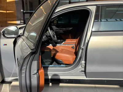 2025 بي ام دبليو الفئة السابعة 735أي