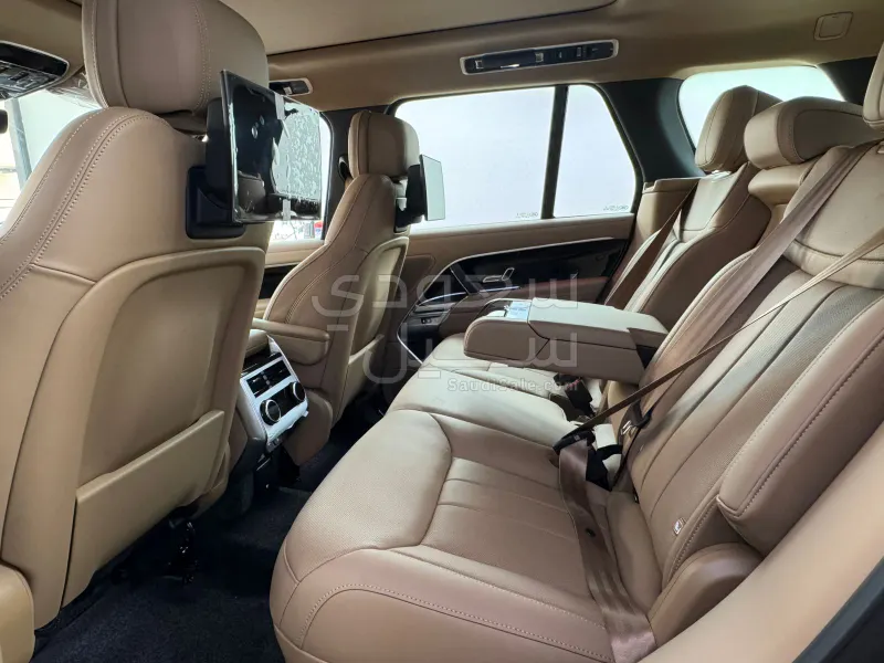 2026 لاند روفر رينج روفر اتش اس اي