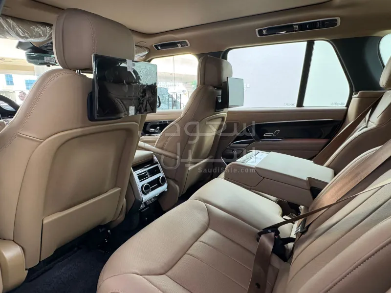 2026 لاند روفر رينج روفر اتش اس اي