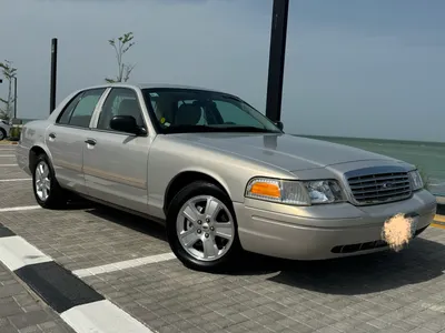 2011 فورد كراون فكتوريا