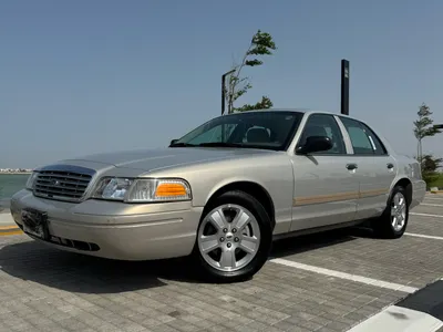 2011 فورد كراون فكتوريا