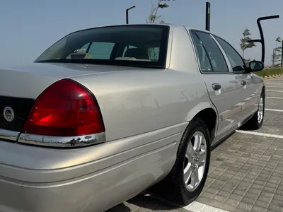 2011 فورد كراون فكتوريا