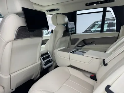 2026 لاند روفر رينج روفر اوتوبيوغرافي