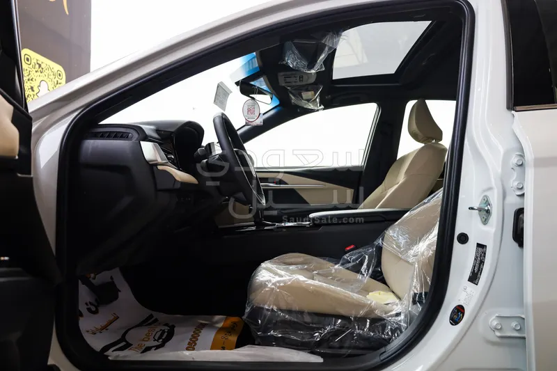 2026 تويوتا كامري ال اي