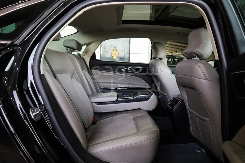 2022 فورد توروس ترند