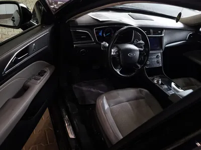 2022 فورد توروس ترند