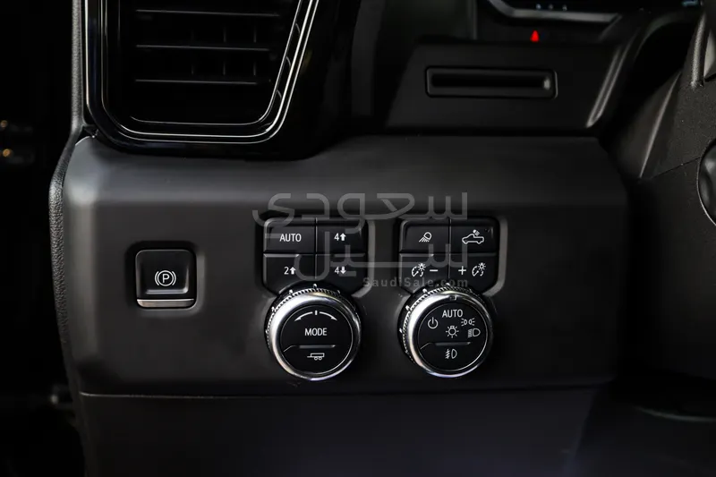 2022 جي ام سي سييرا اي تي 4