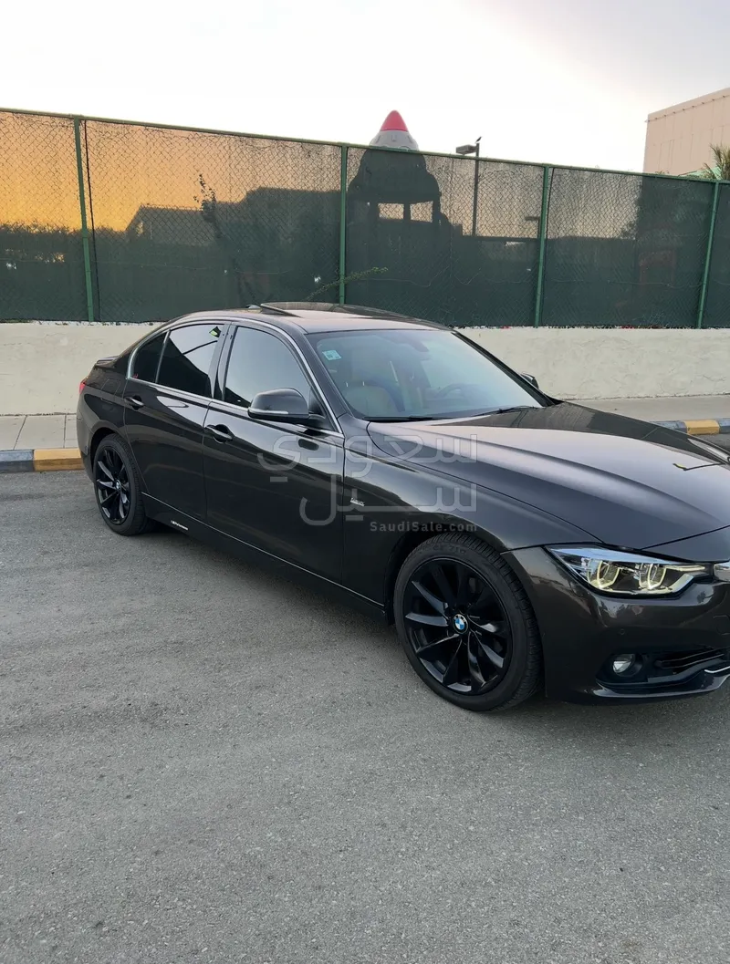 2018 بي ام دبليو الفئة الثالثة 320 أي