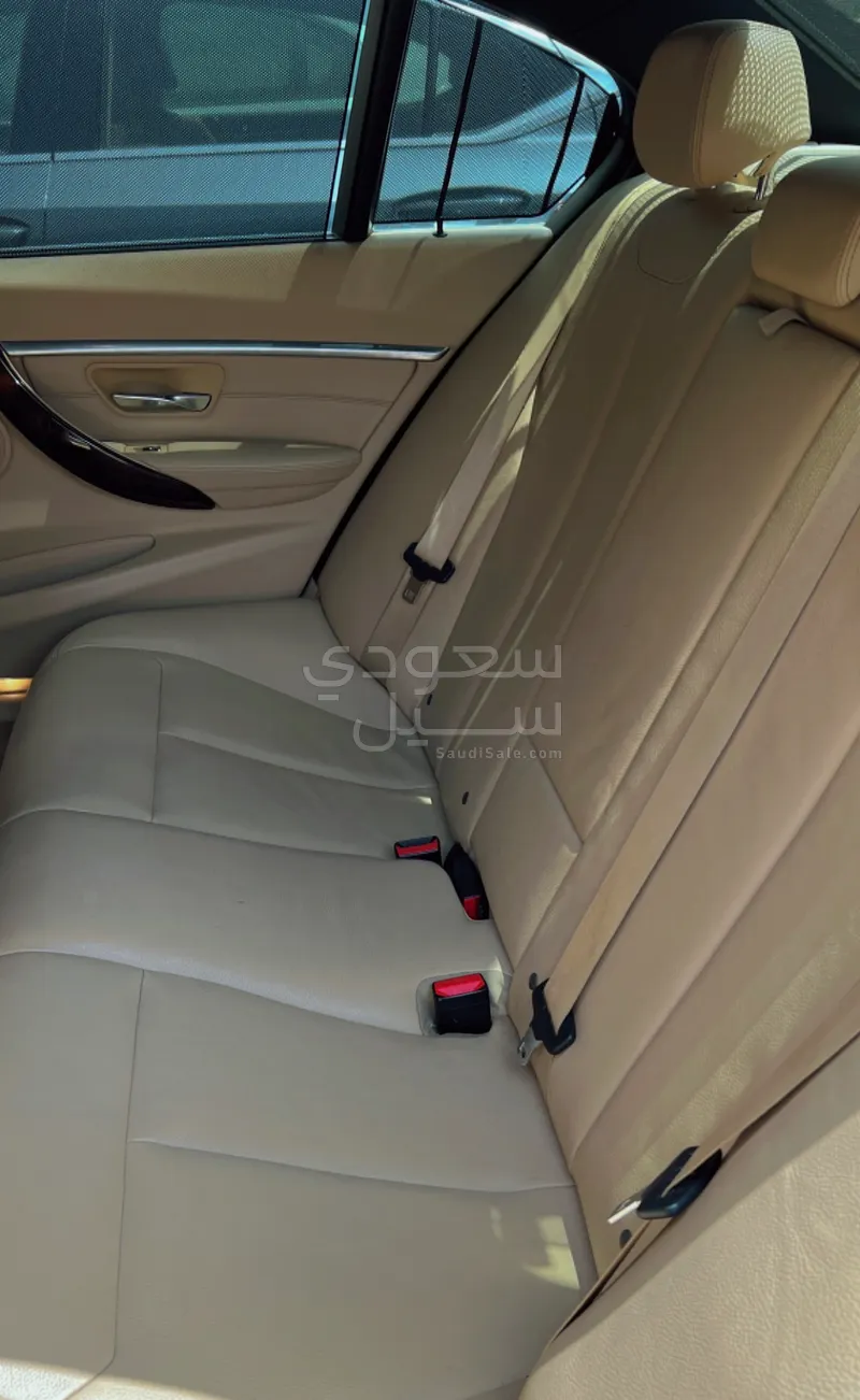 2018 بي ام دبليو الفئة الثالثة 320 أي