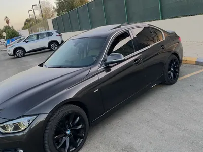 2018 بي ام دبليو الفئة الثالثة 320 أي