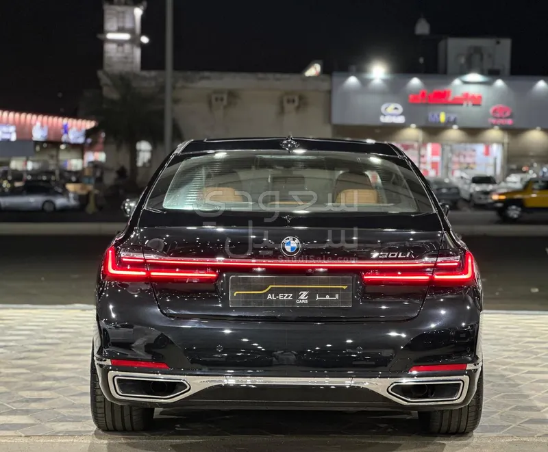 2020 بي ام دبليو الفئة السابعة 730 إل أي