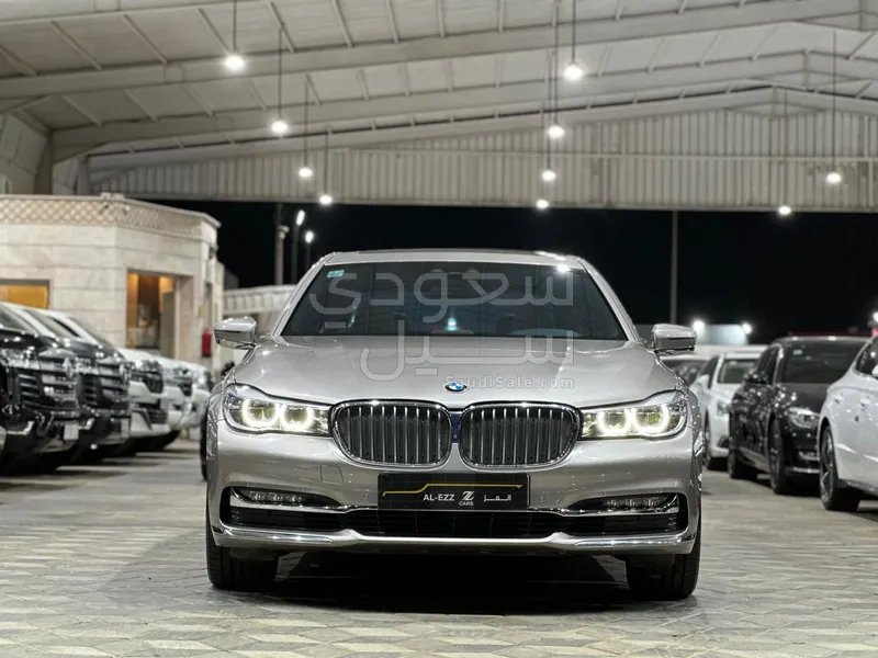 2018 بي ام دبليو الفئة السابعة 730 إل أي