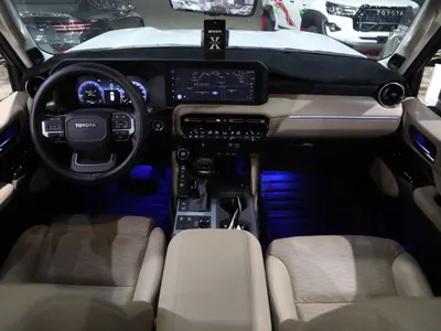 2025 تويوتا برادو في اكس