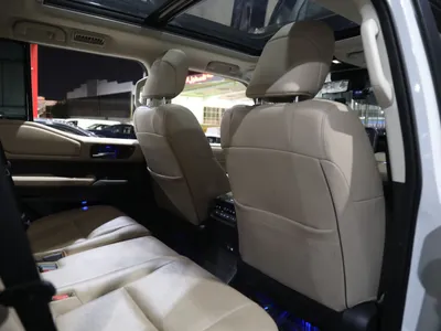 2025 تويوتا برادو في اكس