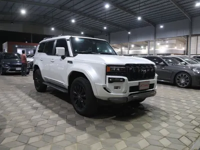 2025 تويوتا برادو في اكس