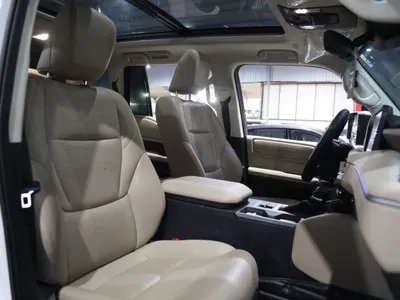 2025 تويوتا برادو في اكس