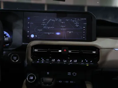 2025 تويوتا برادو في اكس