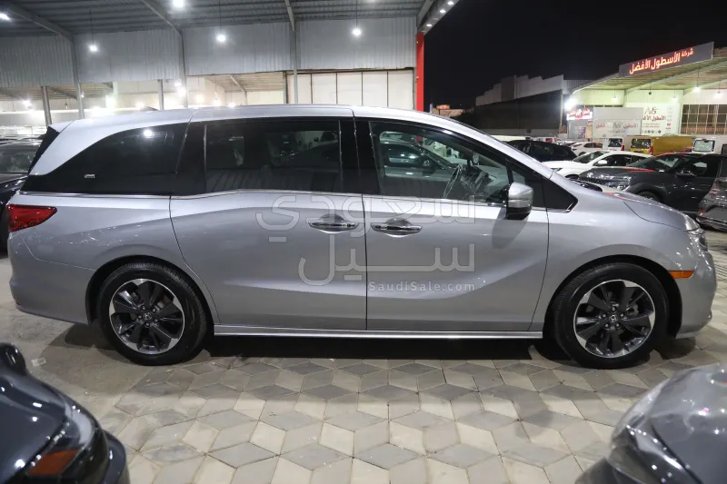 2022 هوندا اوديسي تورينق