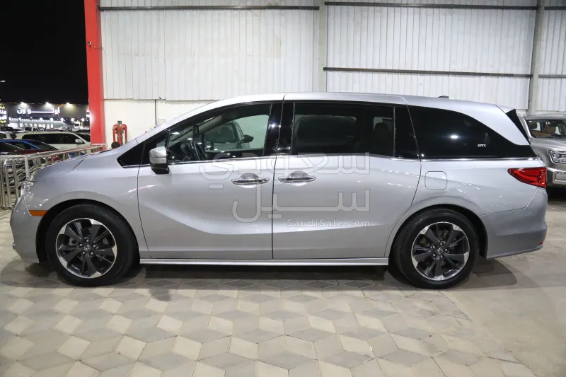 2022 هوندا اوديسي تورينق