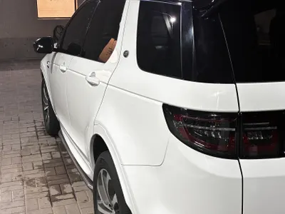 2023 لاند روفر ديسكفري سبورت