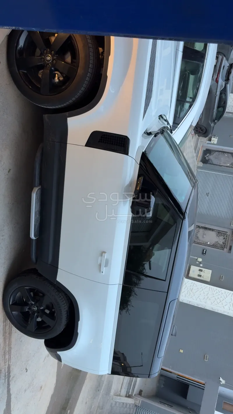 2023 لاند روفر ديفيندر 90