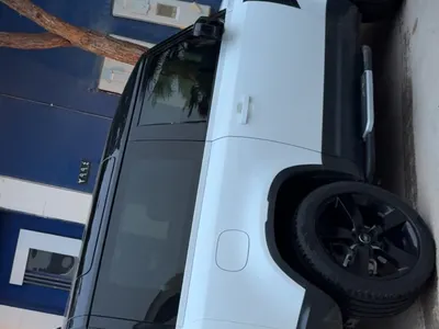 2023 لاند روفر ديفيندر 90