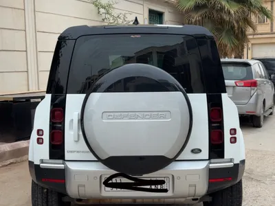 2023 لاند روفر ديفيندر 90