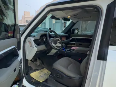 2023 لاند روفر ديفيندر 90