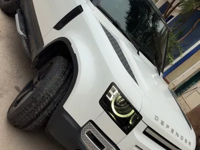 2023 لاند روفر ديفيندر 90