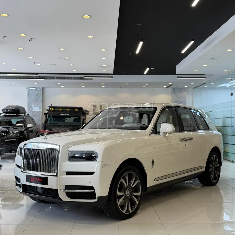 2022 رولز رويس كولينان سلفر بادج