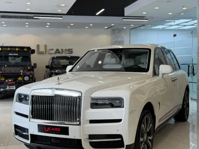 2022 رولز رويس كولينان سلفر بادج