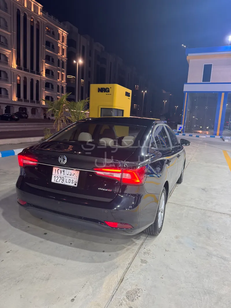 2021 ام جي ام جي 5