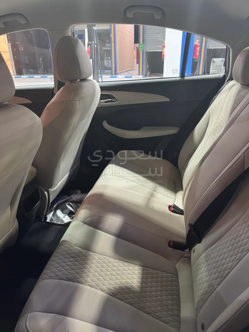 2021 ام جي ام جي 5