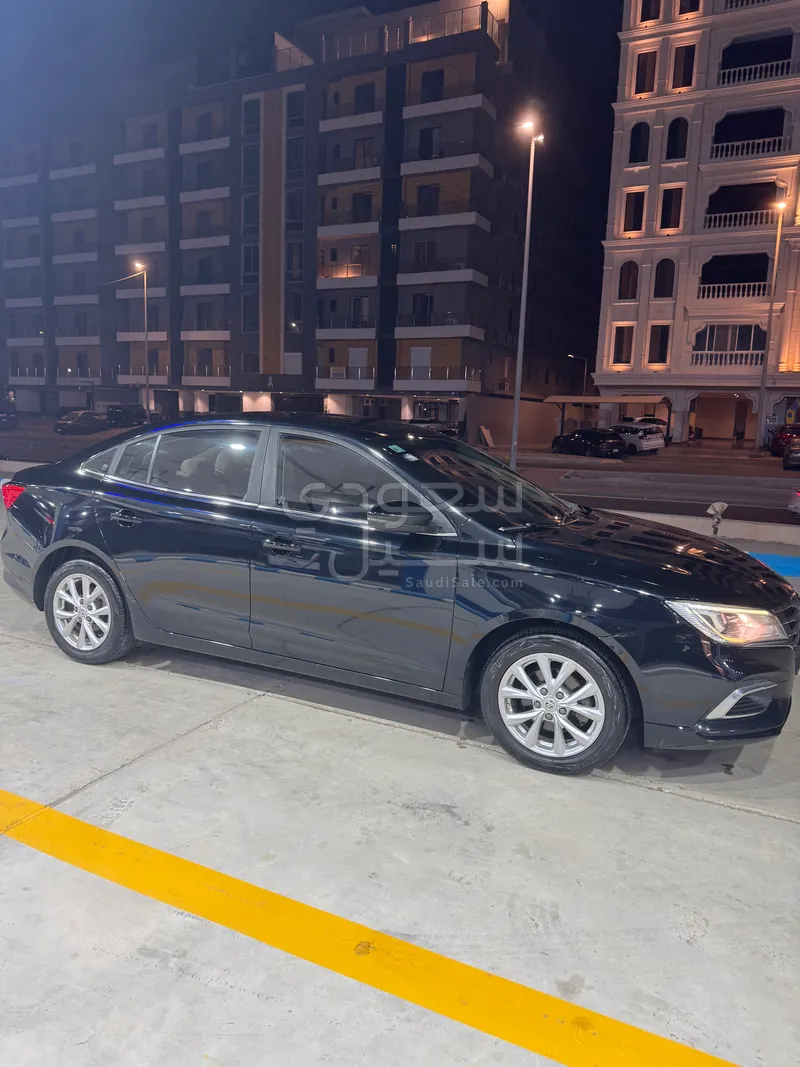 2021 ام جي ام جي 5