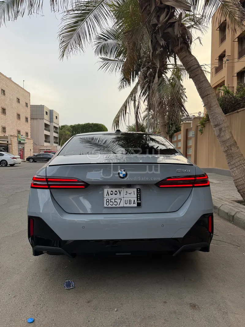 2024 بي ام دبليو الفئة الخامسة 530 أي