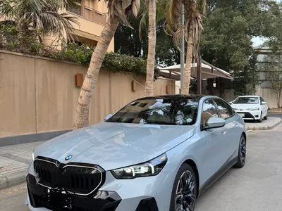 2024 بي ام دبليو الفئة الخامسة 530 أي