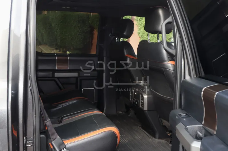 2017 فورد اف 150 رابتور