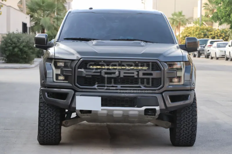 2017 فورد اف 150 رابتور