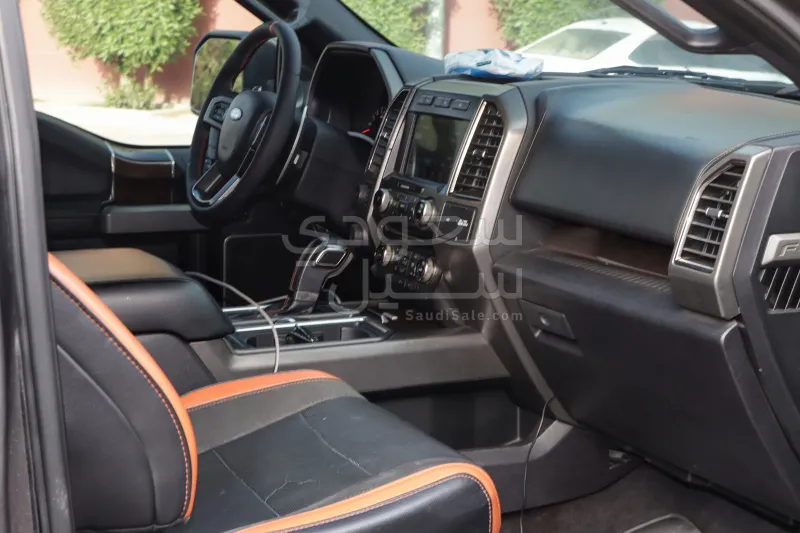 2017 فورد اف 150 رابتور