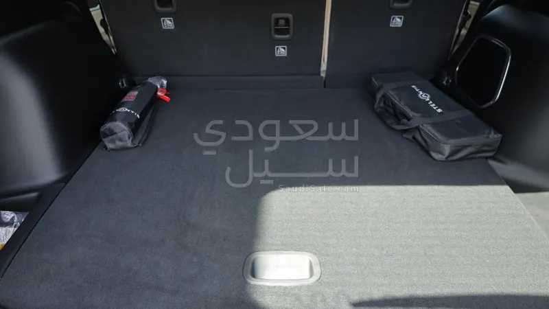 2025 جييب جراند شيروكي ليمتد بلس