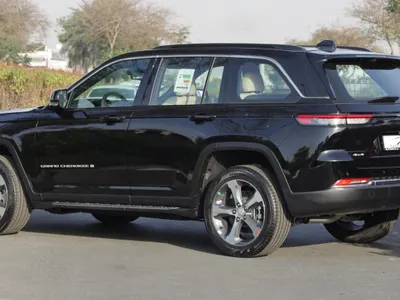 2025 جييب جراند شيروكي ليمتد بلس