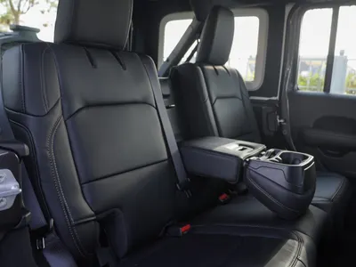 2025 جييب رانجلر ربيكون