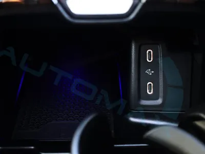 2026 مرسيدس - بنز جي إل سي 200 اي ام جي