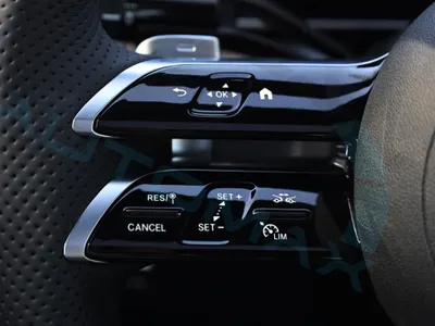 2026 مرسيدس - بنز جي إل سي 200 اي ام جي