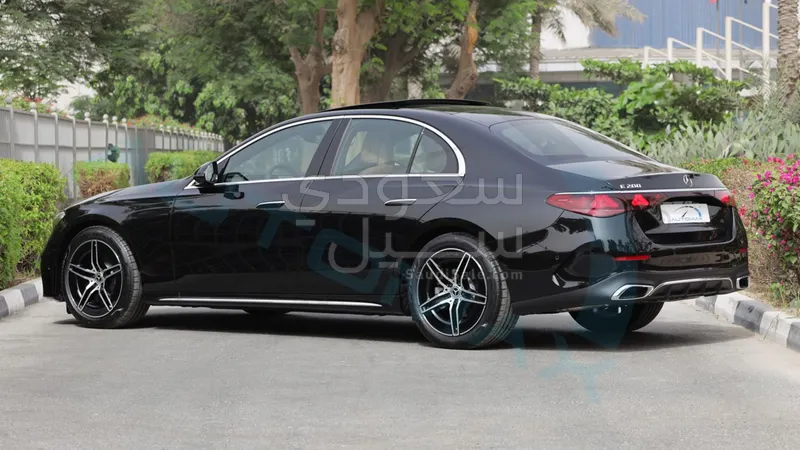 2026 مرسيدس - بنز إي 200