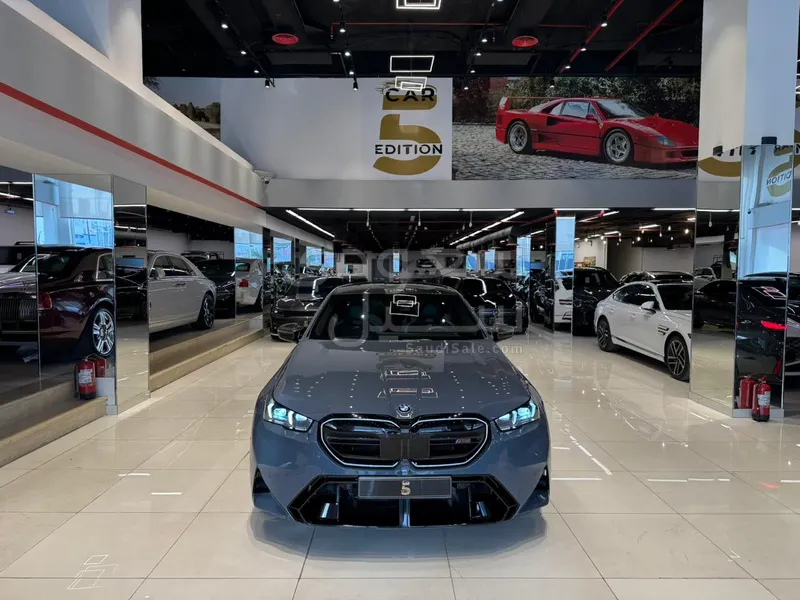 2026 بي ام دبليو الفئة ام إم 5