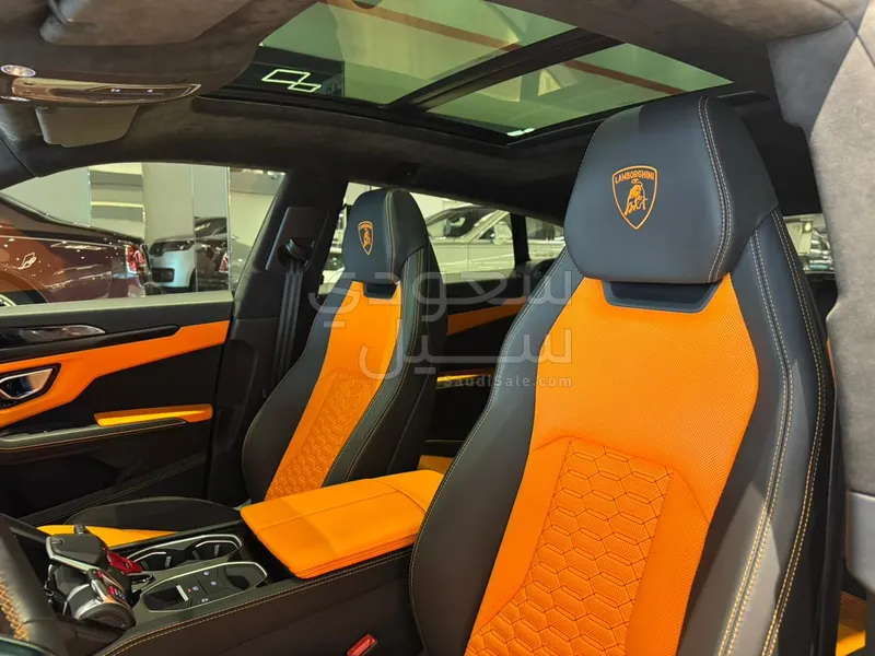 2022 Lamborghini URUS