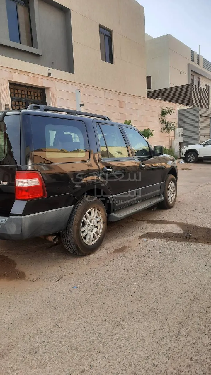 2012 فورد اكسبيديشن