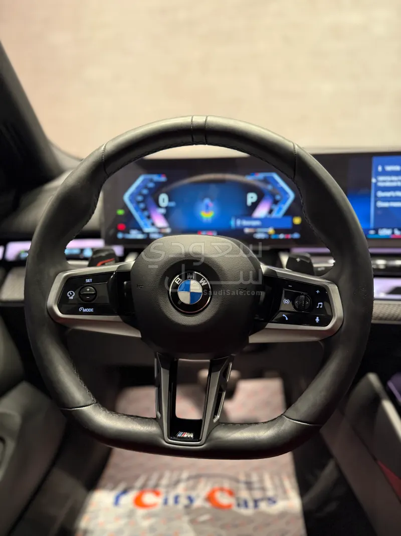 2025 بي ام دبليو الفئة الخامسة 520 أي